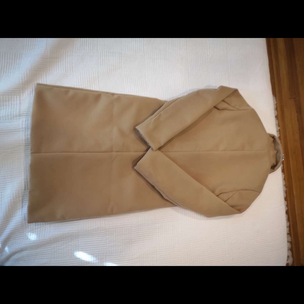 Coat - Picture 6 of 7